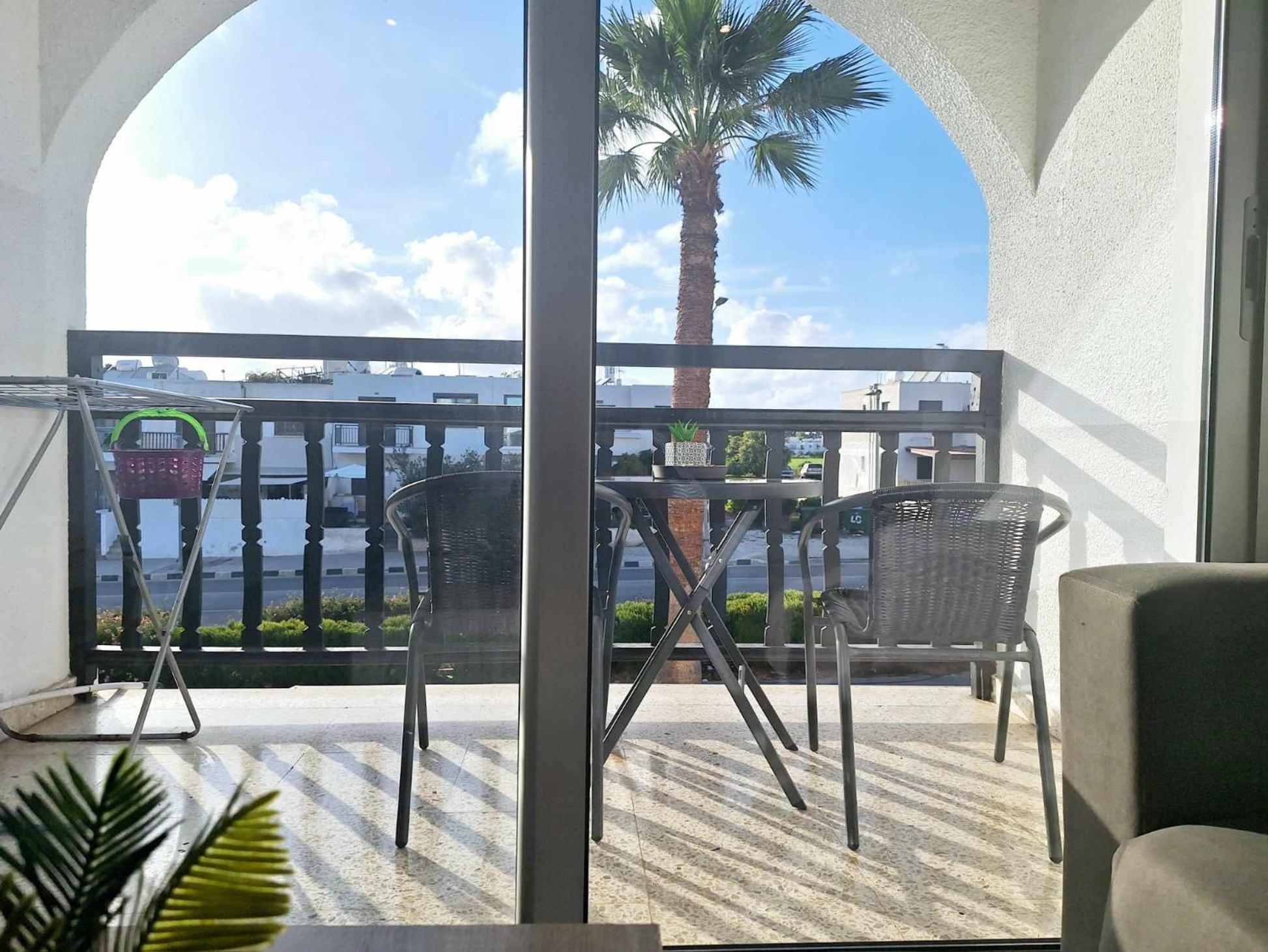 Charming Retreat Kato 400m To The Apartment